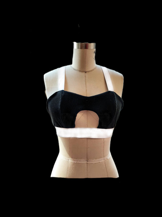 Black knitted bra (medium)